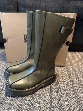 DR.MARTENS Olive Green BUZZ HI- Women’s Sz 5